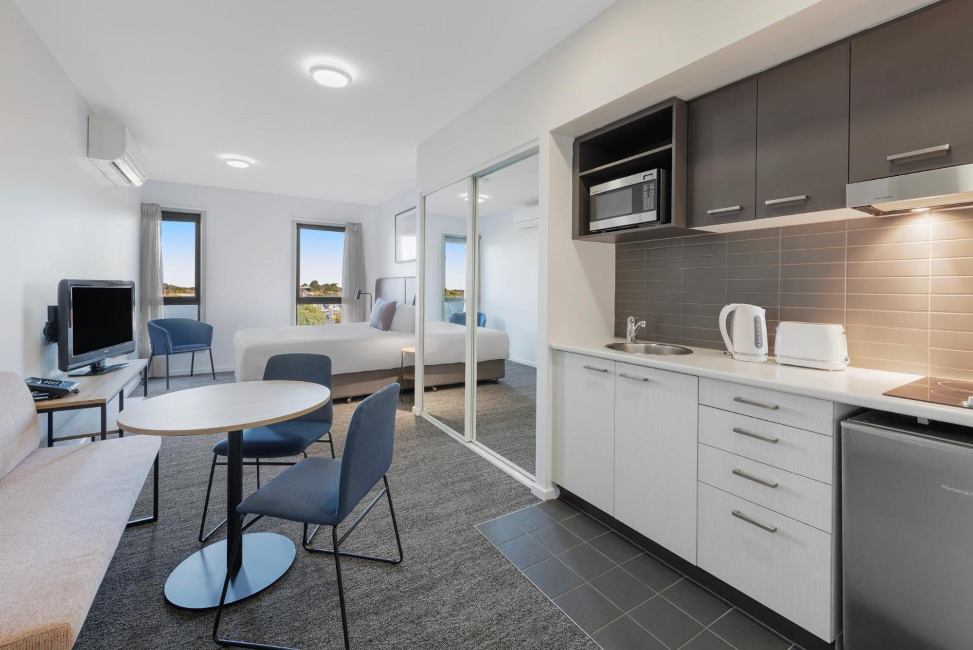 Quest Werribee Aparthotel Екстериор снимка