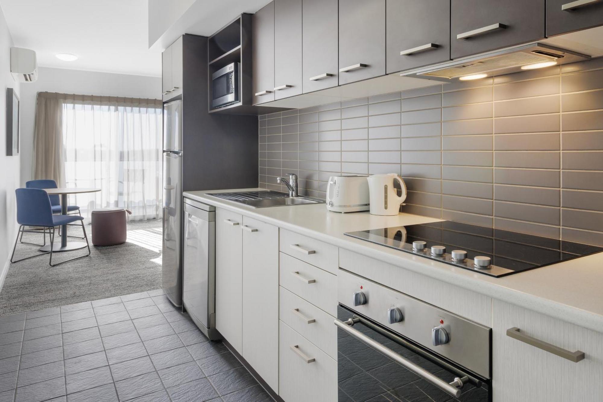 Quest Werribee Aparthotel Екстериор снимка
